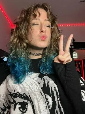 Sadsillyfree OnlyFans Leaked Free Thumbnail Picture - #c6OctHNWbE