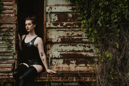 Safeinsurrender OnlyFans Leaked Free Thumbnail Picture - #LUAiibB2Uh