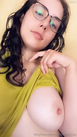 Saffron Bacchus OnlyFans Leaked Free Thumbnail Picture - #RSgs3iNjE3