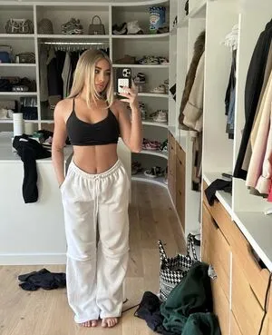 Saffron Barker OnlyFans Leaked Free Thumbnail Picture - #7XZcAUJxS2