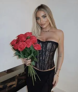 Saffron Barker OnlyFans Leaked Free Thumbnail Picture - #fcHrr0LXyB