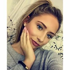 Saffron Barker OnlyFans Leaked Free Thumbnail Picture - #lRIzFlrA40