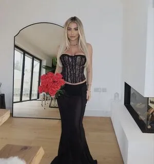 Saffron Barker OnlyFans Leaked Free Thumbnail Picture - #wU0DnR8Cg3