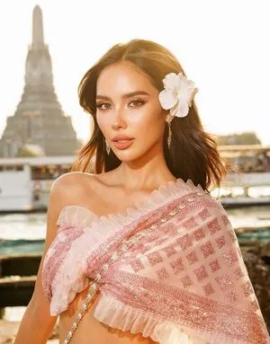 Saffron Maya Snook OnlyFans Leaked Free Thumbnail Picture - #N5RYWLS50M