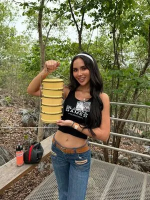 Saffron Maya Snook OnlyFans Leaked Free Thumbnail Picture - #s6FcFYplX8