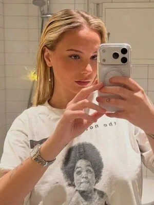Sagafrost OnlyFans Leaked Free Thumbnail Picture - #a7OjCj0em2