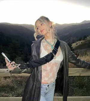 Saige Cole OnlyFans Leaked Free Thumbnail Picture - #OzYd5hilZ2