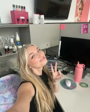 Saige Cole OnlyFans Leaked Free Thumbnail Picture - #TgJDWl9kUq