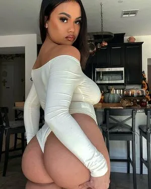 Saige Y OnlyFans Leaked Free Thumbnail Picture - #p8FdP3AYt1