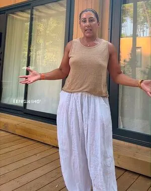 Saira Khan OnlyFans Leaked Free Thumbnail Picture - #3aSOeI6AQ4