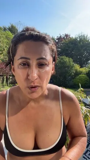 Saira Khan OnlyFans Leaked Free Thumbnail Picture - #4Fym51riXx
