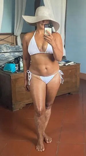 Saira Khan OnlyFans Leaked Free Thumbnail Picture - #5sh3cjDBvH