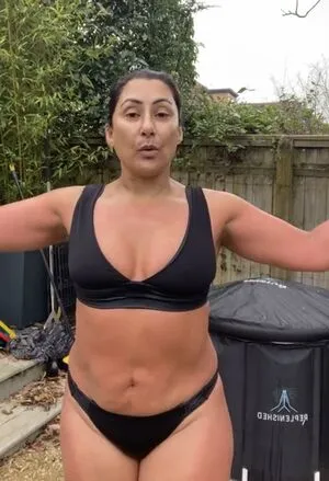 Saira Khan OnlyFans Leaked Free Thumbnail Picture - #B5ScLE415O