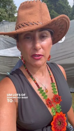 Saira Khan OnlyFans Leaked Free Thumbnail Picture - #BPSRAHIxYV