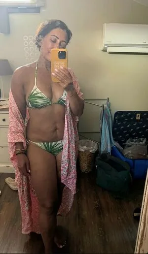 Saira Khan OnlyFans Leaked Free Thumbnail Picture - #C7U5iPo8V3