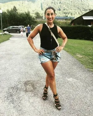 Saira Khan OnlyFans Leaked Free Thumbnail Picture - #IQADCND2We