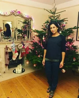 Saira Khan OnlyFans Leaked Free Thumbnail Picture - #K68p0PcNAO