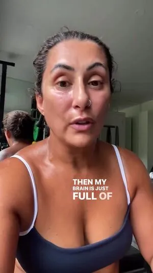 Saira Khan OnlyFans Leaked Free Thumbnail Picture - #NitHMaYAsP