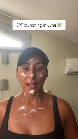 Saira Khan OnlyFans Leaked Free Thumbnail Picture - #RN0l9fLduj