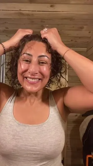 Saira Khan OnlyFans Leaked Free Thumbnail Picture - #WnWnBDlgbW