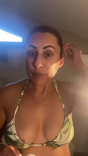 Saira Khan OnlyFans Leaked Free Thumbnail Picture - #XiTYLVV3ab