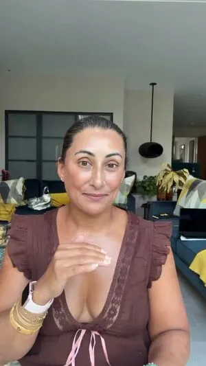 Saira Khan OnlyFans Leaked Free Thumbnail Picture - #dPWRQPZWLZ