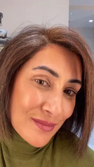 Saira Khan OnlyFans Leaked Free Thumbnail Picture - #eOH9FHNfC5