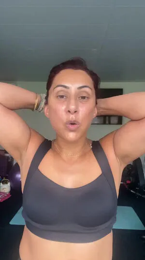 Saira Khan OnlyFans Leaked Free Thumbnail Picture - #fuXiDkZbyT