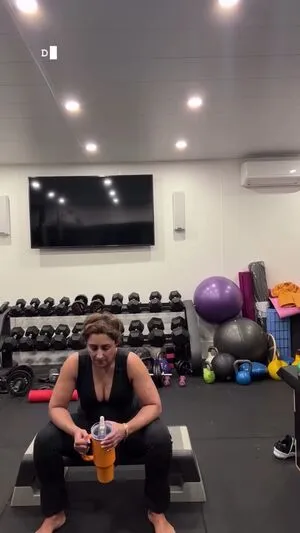 Saira Khan OnlyFans Leaked Free Thumbnail Picture - #r666m3icHs