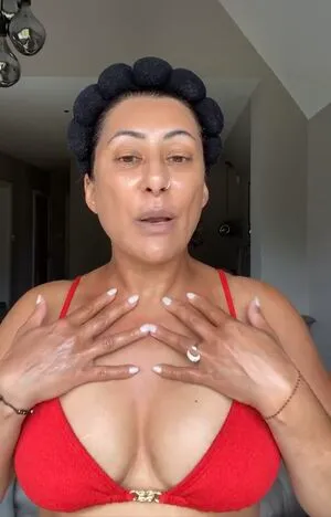 Saira Khan OnlyFans Leaked Free Thumbnail Picture - #sEsFdYONOo