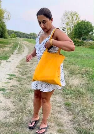 Saira Khan OnlyFans Leaked Free Thumbnail Picture - #v7bF6FKGlr