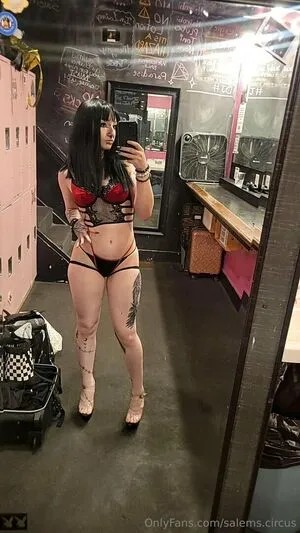 Salems Circus OnlyFans Leaked Free Thumbnail Picture - #0oFVjgkrMI