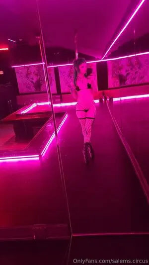 Salems Circus OnlyFans Leaked Free Thumbnail Picture - #UySStWYbun