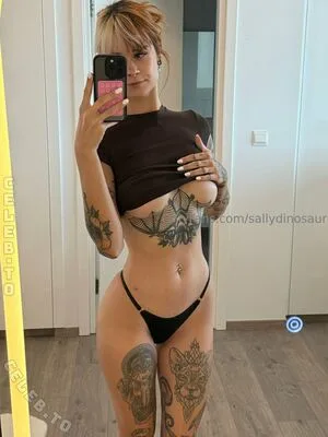 Sallydinosaur OnlyFans Leaked Free Thumbnail Picture - #heaXHz3ivW