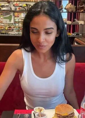 Salma Abu Deif OnlyFans Leaked Free Thumbnail Picture - #F2Ed70Kx70