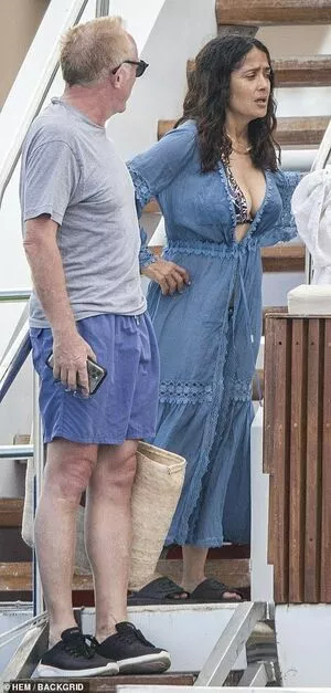 Salma Hayek OnlyFans Leaked Free Thumbnail Picture - #0aVWyH41XD
