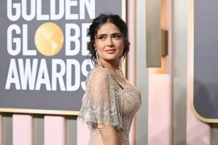 Salma Hayek OnlyFans Leaked Free Thumbnail Picture - #2UH8nvF5JI