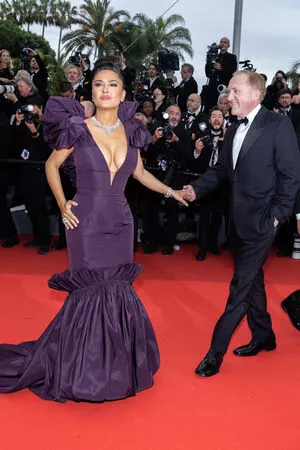 Salma Hayek OnlyFans Leaked Free Thumbnail Picture - #6mmYrKrPEx