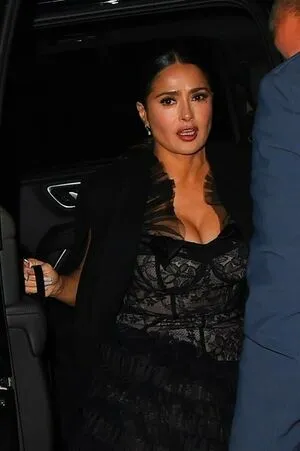 Salma Hayek OnlyFans Leaked Free Thumbnail Picture - #7iDDhdhReD