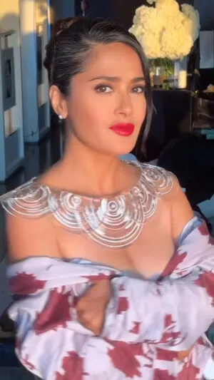 Salma Hayek OnlyFans Leaked Free Thumbnail Picture - #B9Z9odICEF