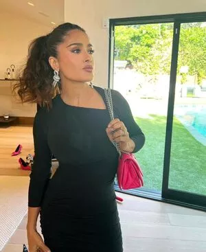 Salma Hayek OnlyFans Leaked Free Thumbnail Picture - #IWhSbtfmGx