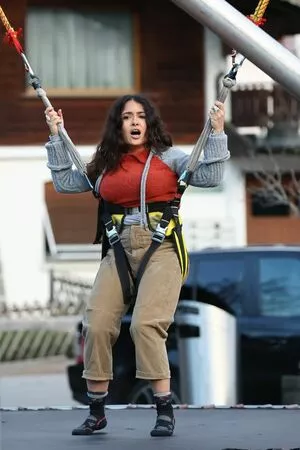 Salma Hayek OnlyFans Leaked Free Thumbnail Picture - #IfEzlyi3w7