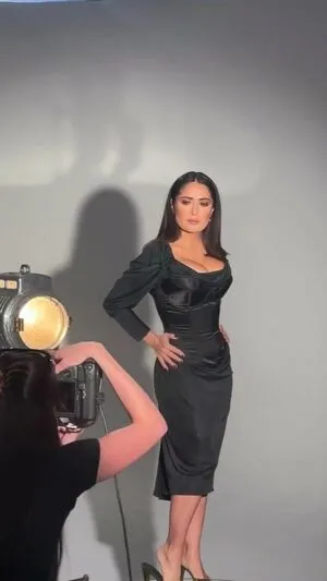 Salma Hayek OnlyFans Leaked Free Thumbnail Picture - #JVCosclUmv