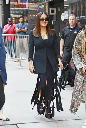 Salma Hayek OnlyFans Leaked Free Thumbnail Picture - #KNp5u05x84
