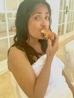 Salma Hayek OnlyFans Leaked Free Thumbnail Picture - #LWVI6FmUGp