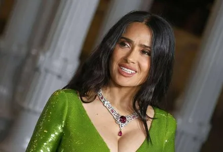 Salma Hayek OnlyFans Leaked Free Thumbnail Picture - #NDpYOzodDp