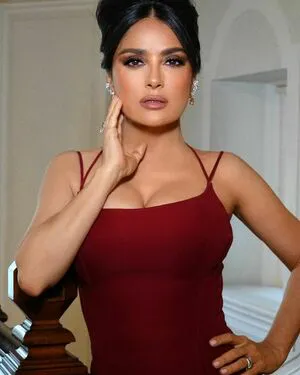 Salma Hayek OnlyFans Leaked Free Thumbnail Picture - #NqSJP7N088