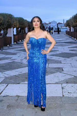 Salma Hayek OnlyFans Leaked Free Thumbnail Picture - #OBAv1NPHB7