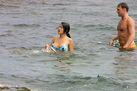 Salma Hayek OnlyFans Leaked Free Thumbnail Picture - #OPFgYkRT84