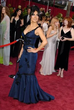 Salma Hayek OnlyFans Leaked Free Thumbnail Picture - #PG0vNXh24h